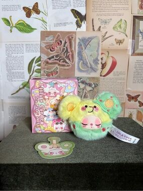 Liila’s garden tea party mini sleeping kiwi